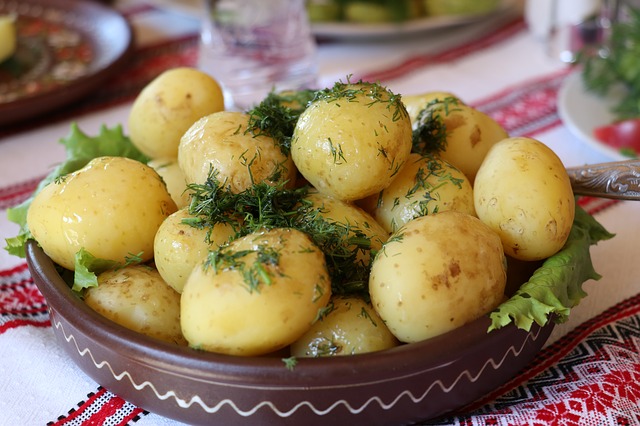 uvařené brambory
